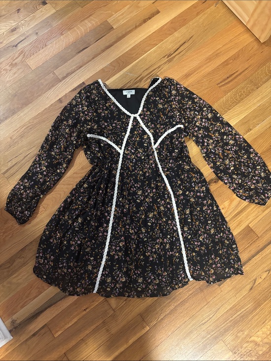 Umgee Dresses & Skirts - Umgee Black Floral Midi Dress with White Trim